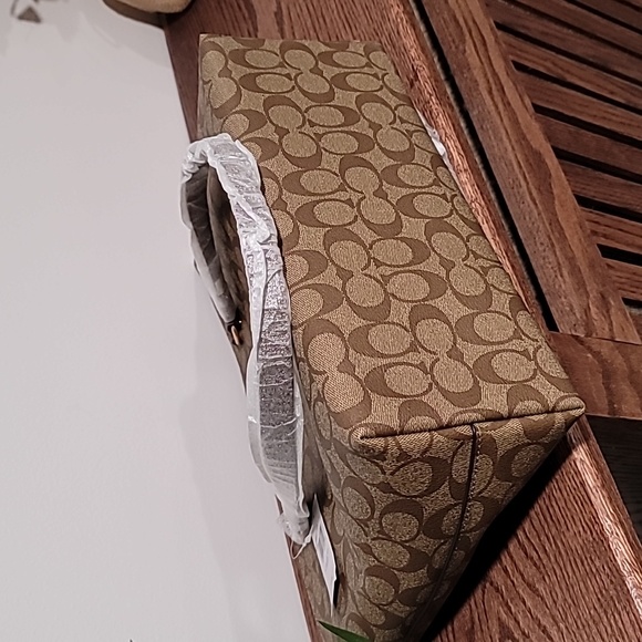 Coach Signature Gallery Tote Carryall Khaki/Saddle NEW w/Tag - Picture 8 of 14